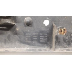 Renault - Megane Scenic - Rear bumper component, central