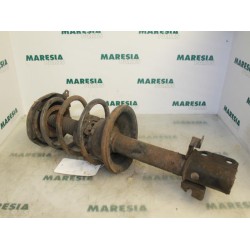 Renault - Megane Scenic - Front shock absorber rod, right