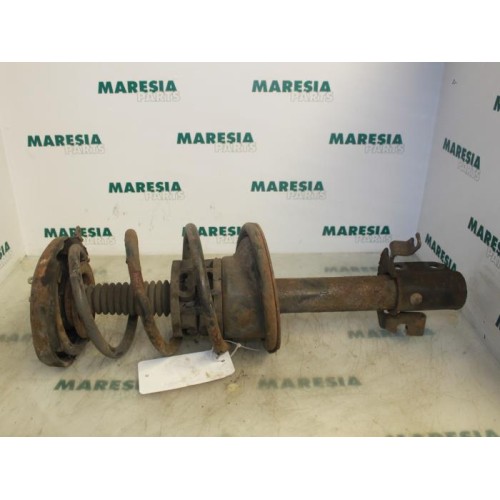 Renault - Megane Scenic - Front shock absorber rod, right