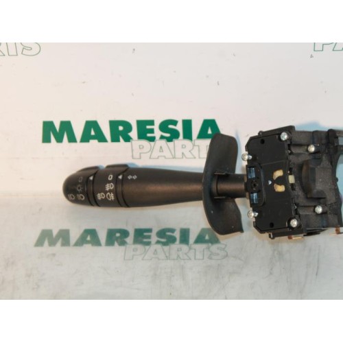 Renault - Megane Scenic - Indicator switch