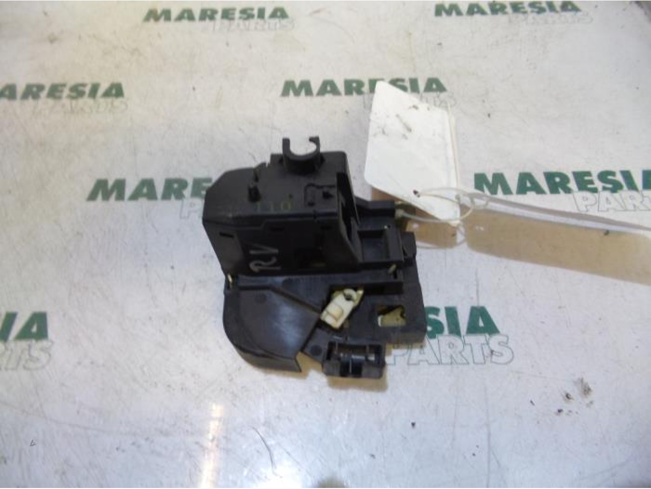 Renault - Megane Scenic - Front door lock mechanism 4-door, right