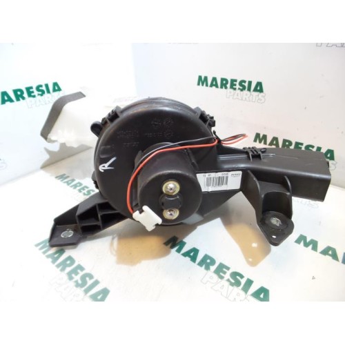 Citroen - C4 Picasso - Heating and ventilation fan motor
