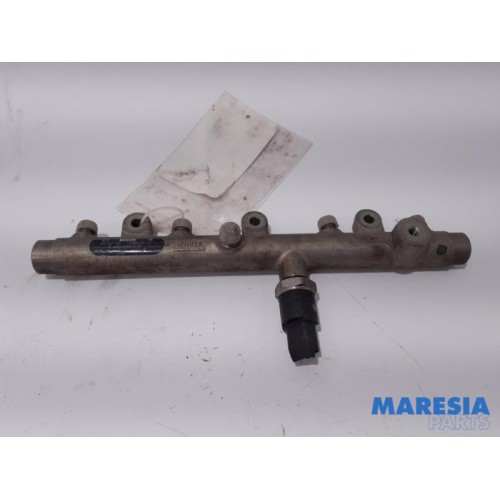 Peugeot - 307 - Fuel injector nozzle