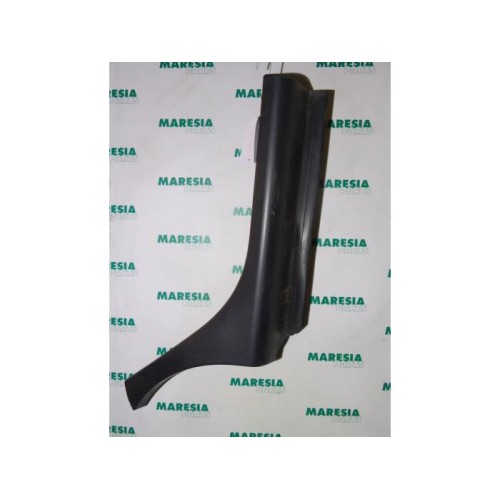 Renault - Megane Scenic - Side skirt, right