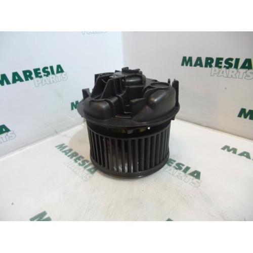 Renault - Megane - Heating and ventilation fan motor