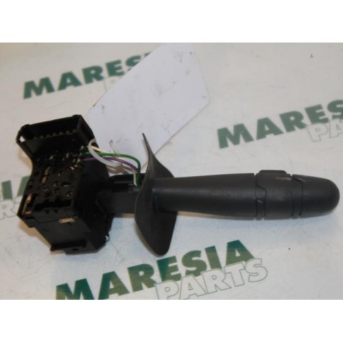 Renault - Clio - Indicator switch