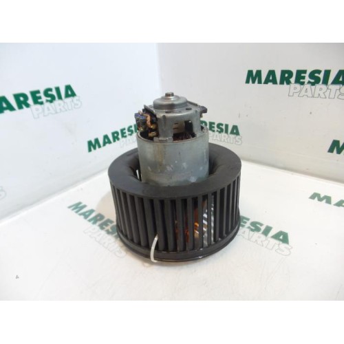 Renault - Clio - Heating and ventilation fan motor