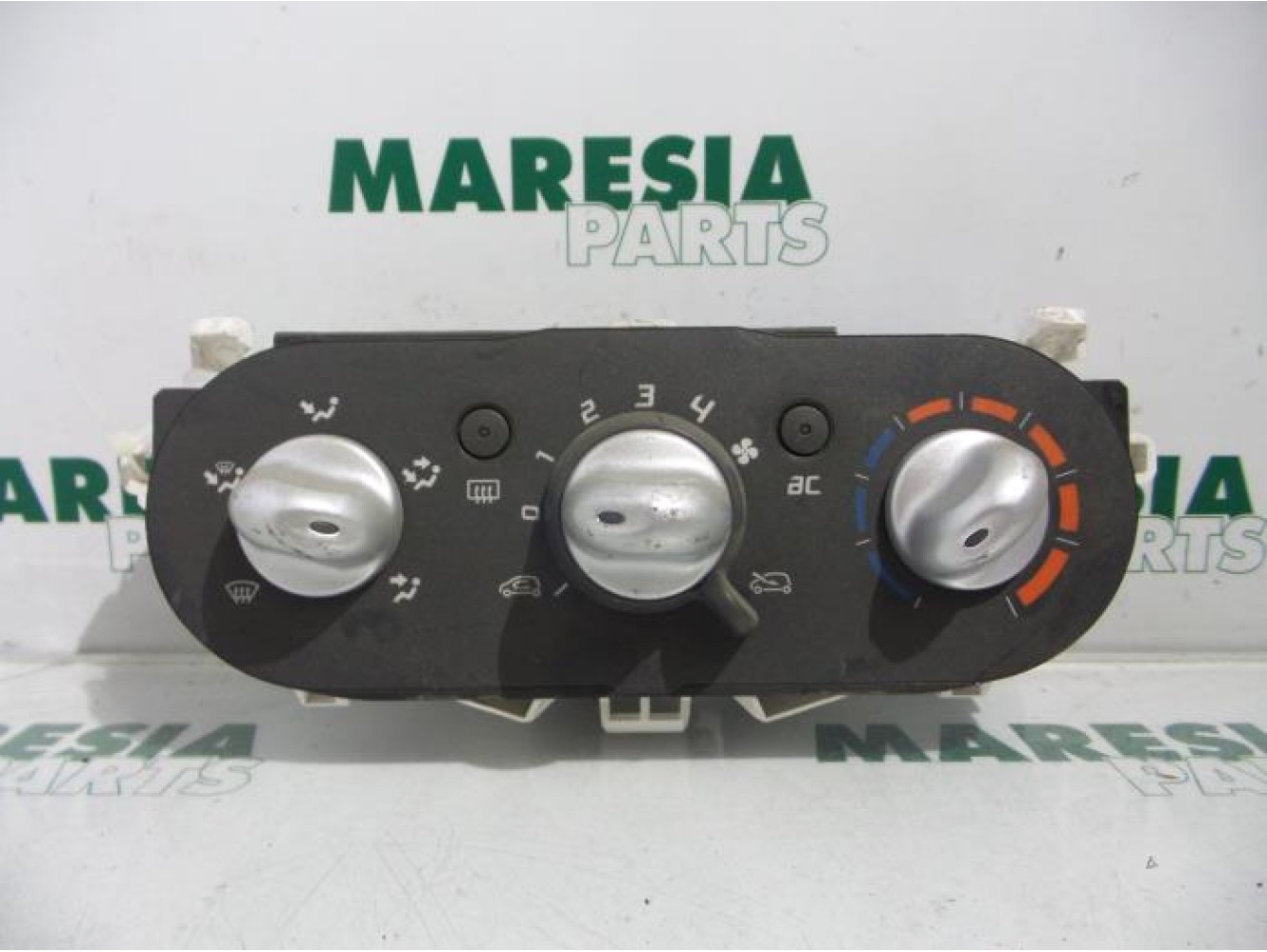 Renault - Twingo - Heater control panel