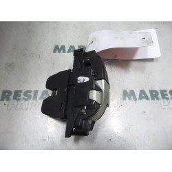 Peugeot - 207 - Tailgate lock mechanism