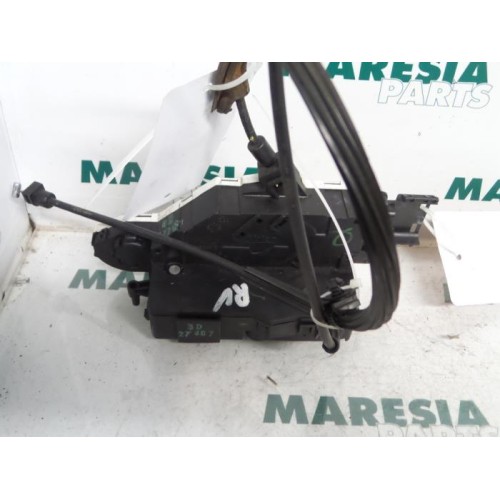 Peugeot - 207 - Front door lock mechanism 4-door, right