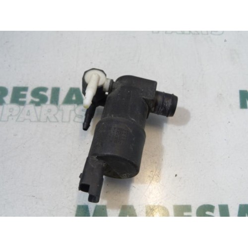 Peugeot - 207 - Scheibensprüherpumpe vorne
