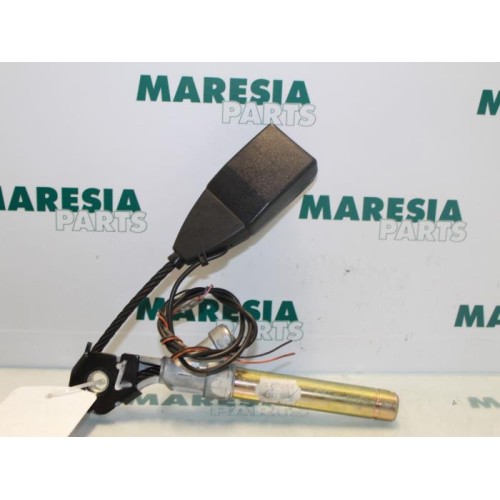 Renault - Clio - Seatbelt tensioner, left