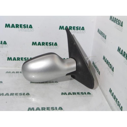 Renault - Clio - Wing mirror, right