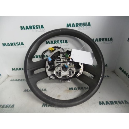 Citroen - C4 Picasso - Steering wheel
