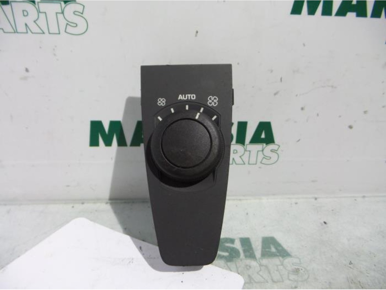 Citroen - C4 Picasso - Panneau de commandes chauffage