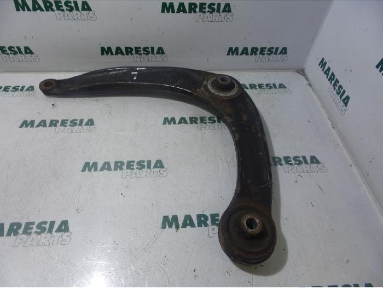 Citroen - C4 Picasso - Front lower wishbone, left