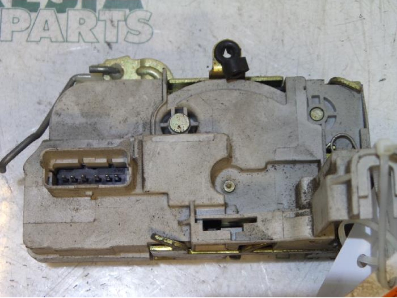 Peugeot - 307 - Türschlossmechanik 4-türig links vorne
