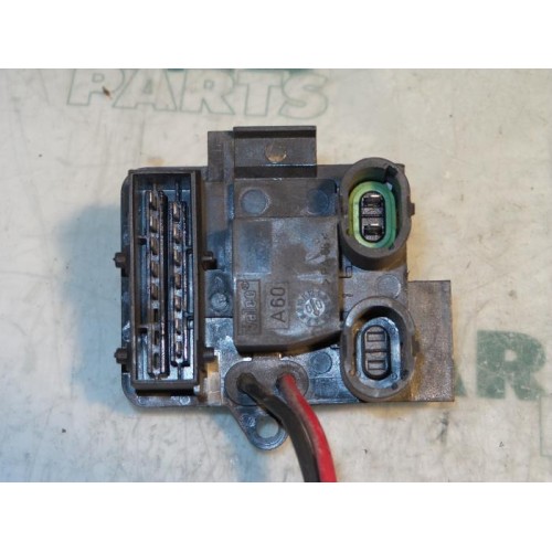 Renault - Clio - Heater resistor