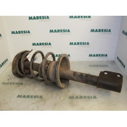 Renault - Megane Scenic - Front shock absorber rod, right
