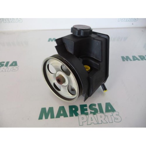 Peugeot - 206 - Power steering pump