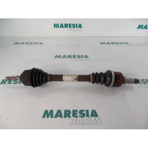 Peugeot - 206 - Aandrijfas links-voor