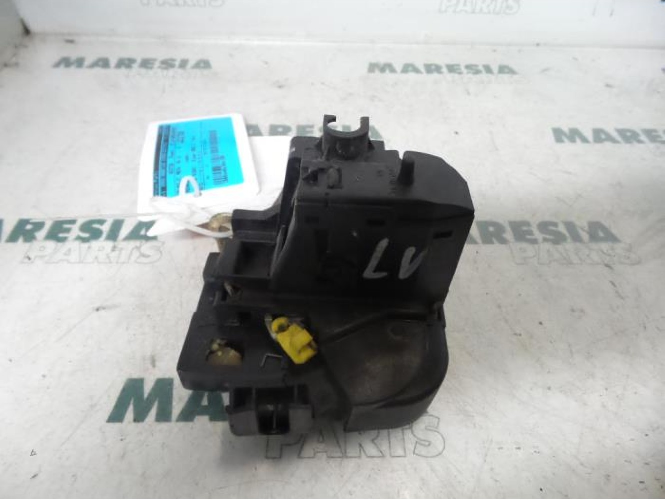 Renault - Megane Scenic - Door lock mechanism 4-door, front left
