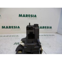 Renault - Megane Scenic - Front door lock mechanism 4-door, right