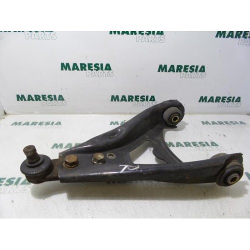 Renault - Megane Scenic - Front lower wishbone, right