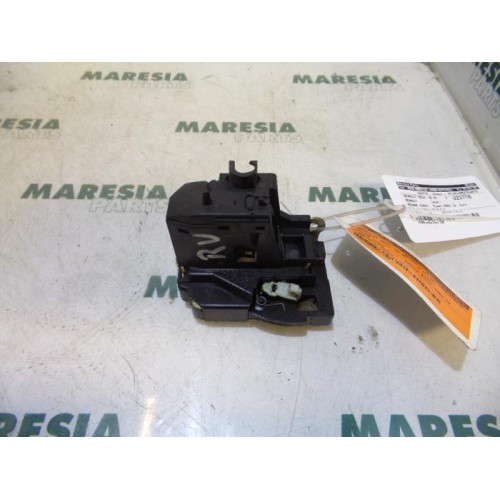Renault - Megane Scenic - Front door lock mechanism 4-door, right