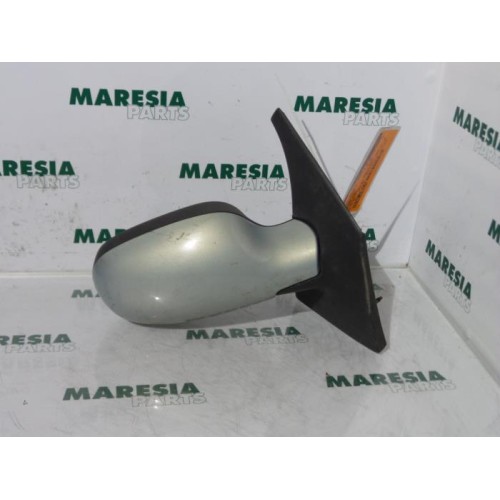 Renault - Megane Scenic - Wing mirror, right
