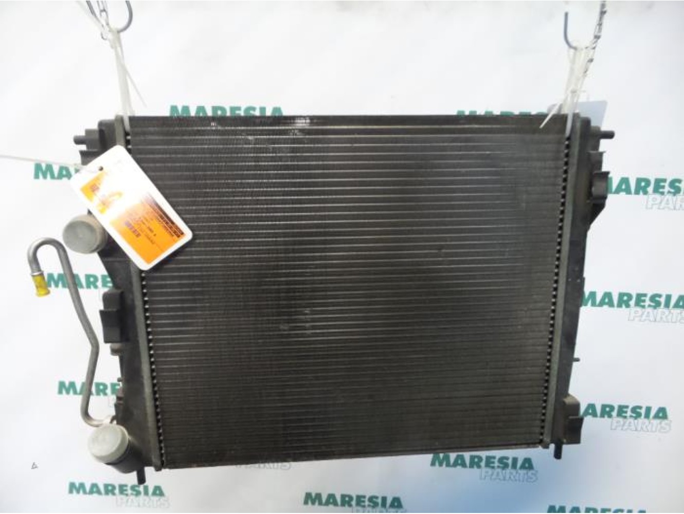 Renault - Clio - Radiator