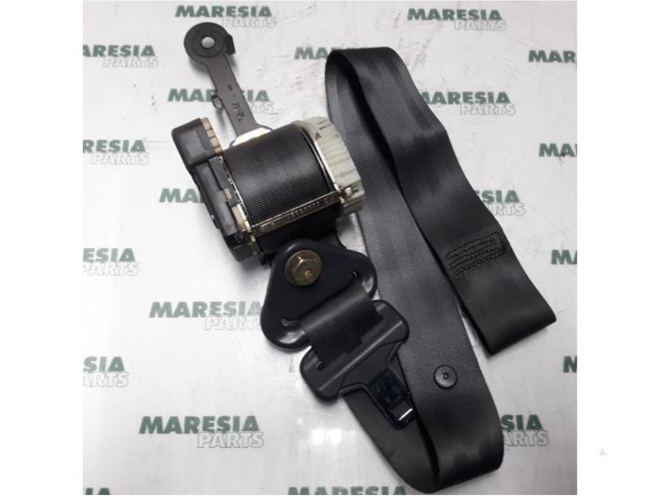 Renault - Clio - Front seatbelt, right