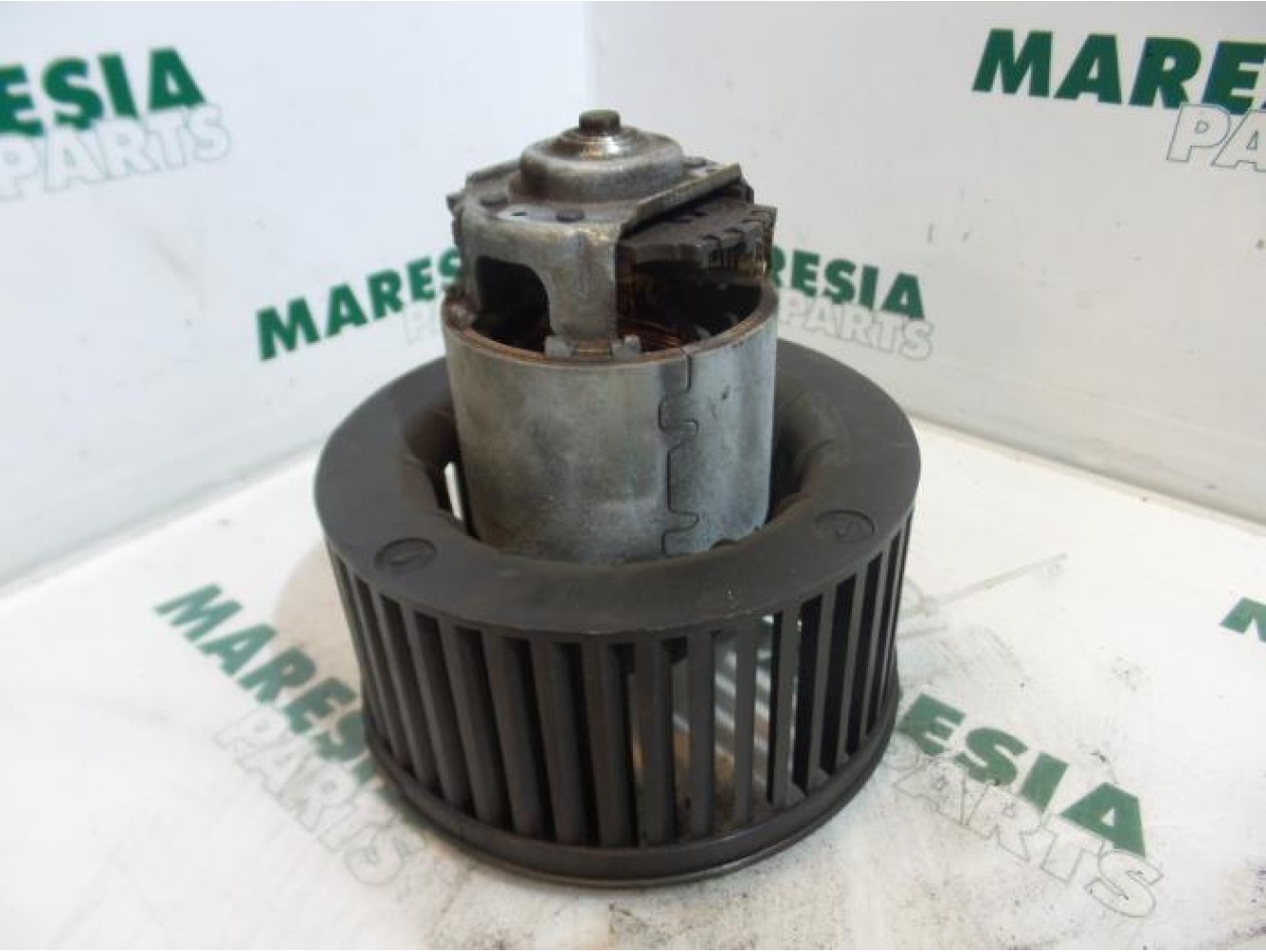 Renault - Clio - Heating and ventilation fan motor