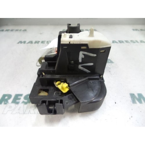 Renault - Clio - Door lock mechanism 2-door, left