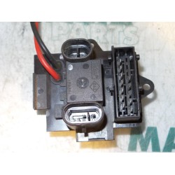 Renault - Clio - Heater resistor