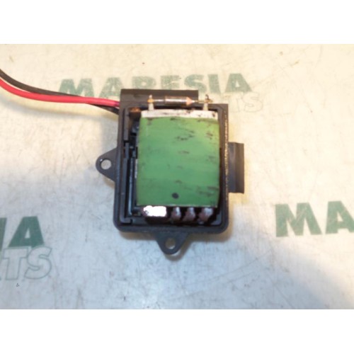 Renault - Clio - Heater resistor