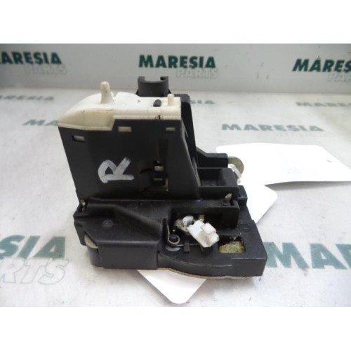 Renault - Clio - Door lock mechanism 2-door, right