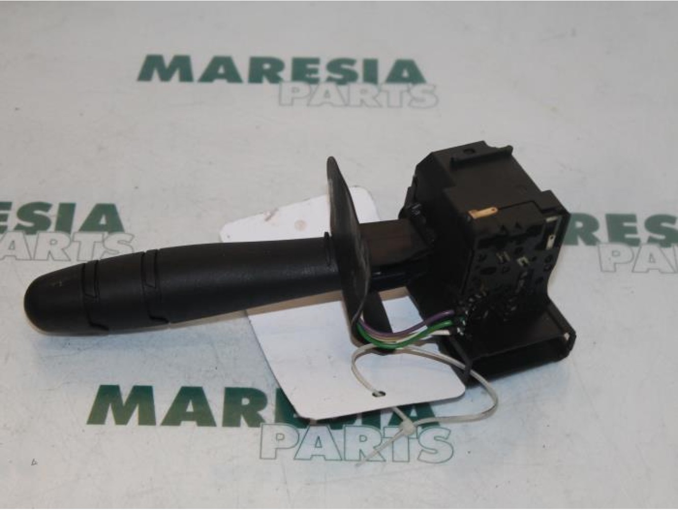 Renault - Clio - Indicator switch