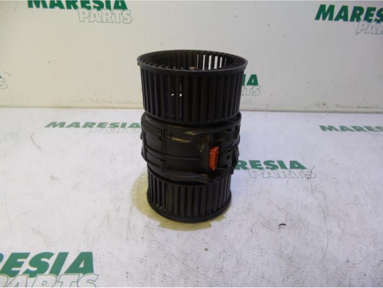 Renault - Megane - Heating and ventilation fan motor