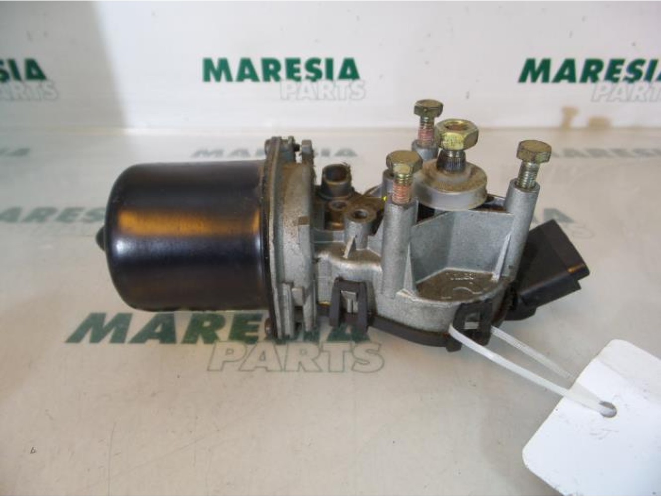 Renault - Kangoo - Front wiper motor