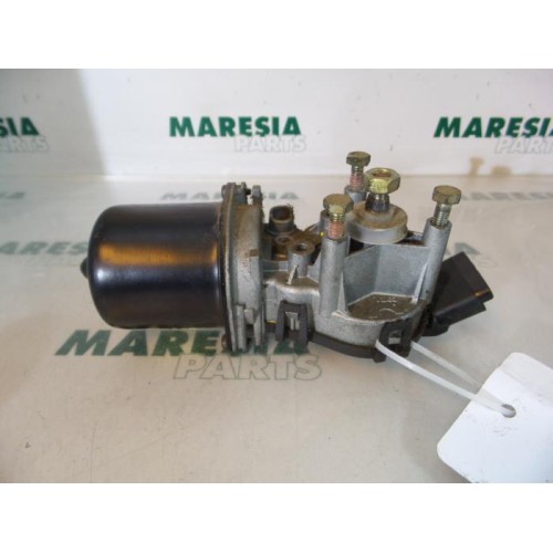 Renault - Kangoo - Front wiper motor