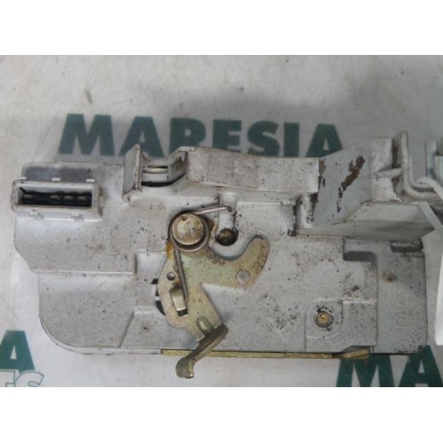 Peugeot - 307 - Rear door mechanism 4-door, right
