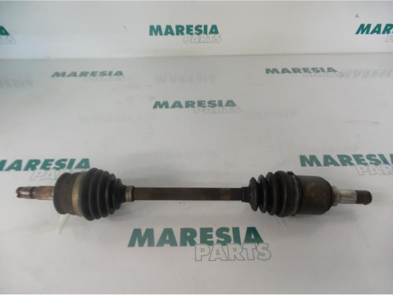 Fiat - Panda - Aandrijfas links-voor