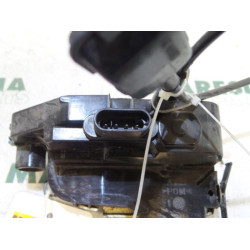Renault - Megane Scenic - Front door lock mechanism 4-door, right