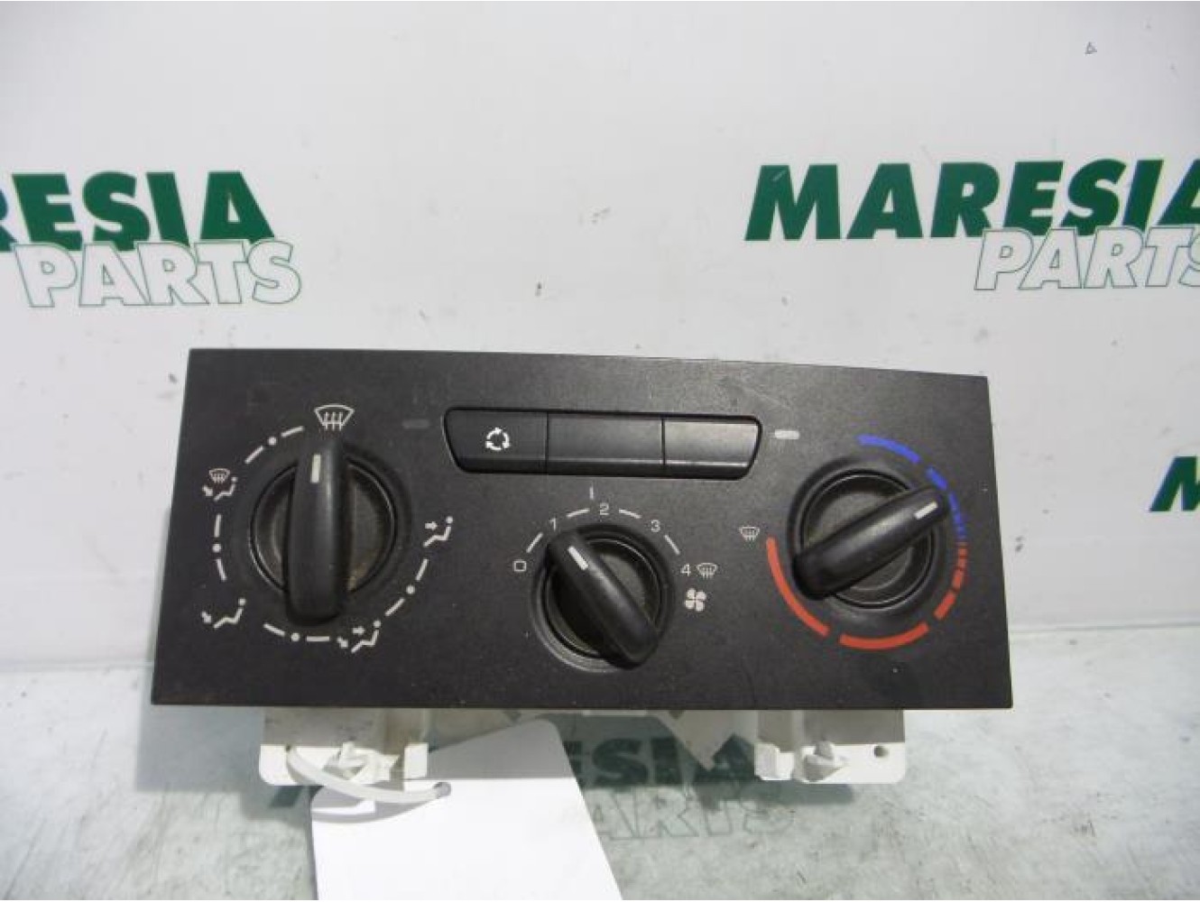 Peugeot - Expert - Panneau de commandes chauffage