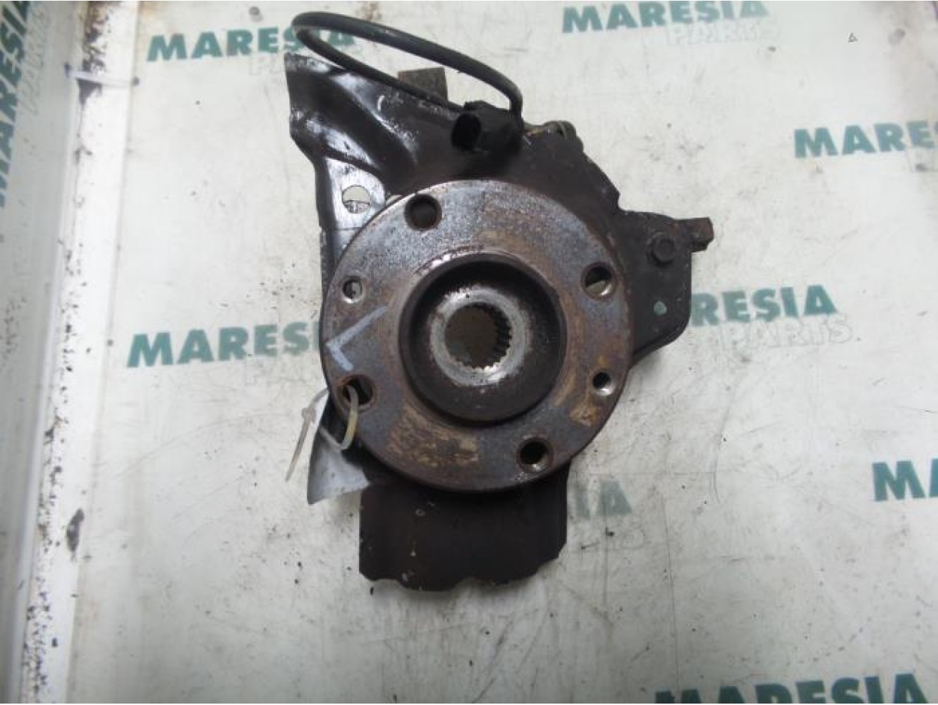 Fiat - Punto - Fusee links-voor
