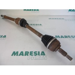 Renault - Megane Scenic - Front drive shaft, right