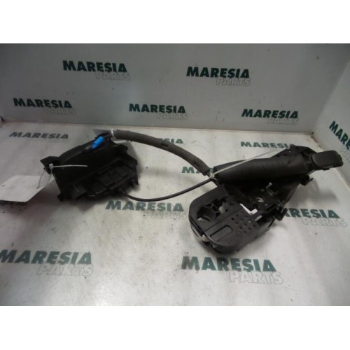 Renault - Megane - Front door lock mechanism 4-door, right