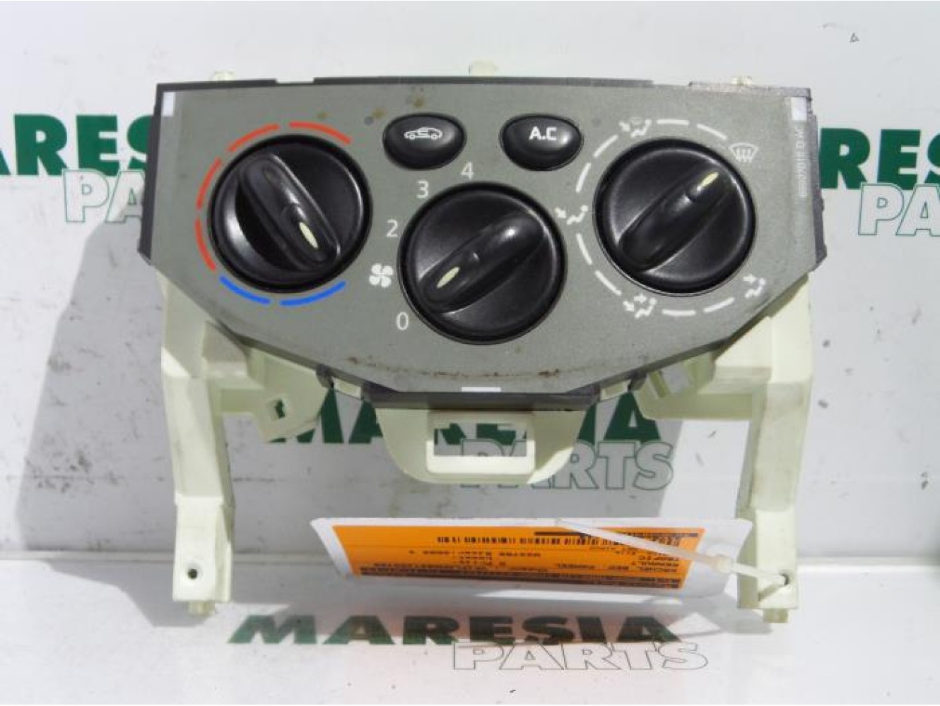Renault - Trafic - Heater control panel