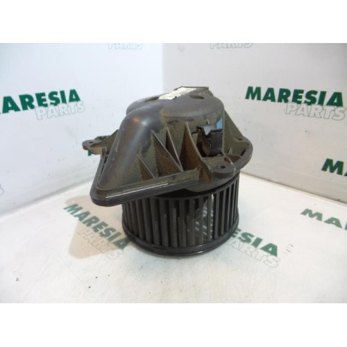 Renault - Trafic - Heating and ventilation fan motor
